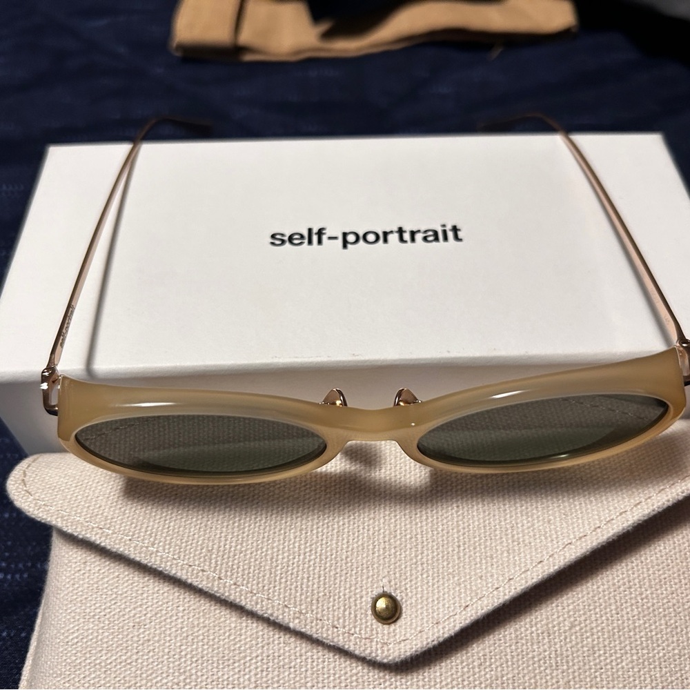 Self-Portrait Ansley Sunglasses - Picture 3 of 10